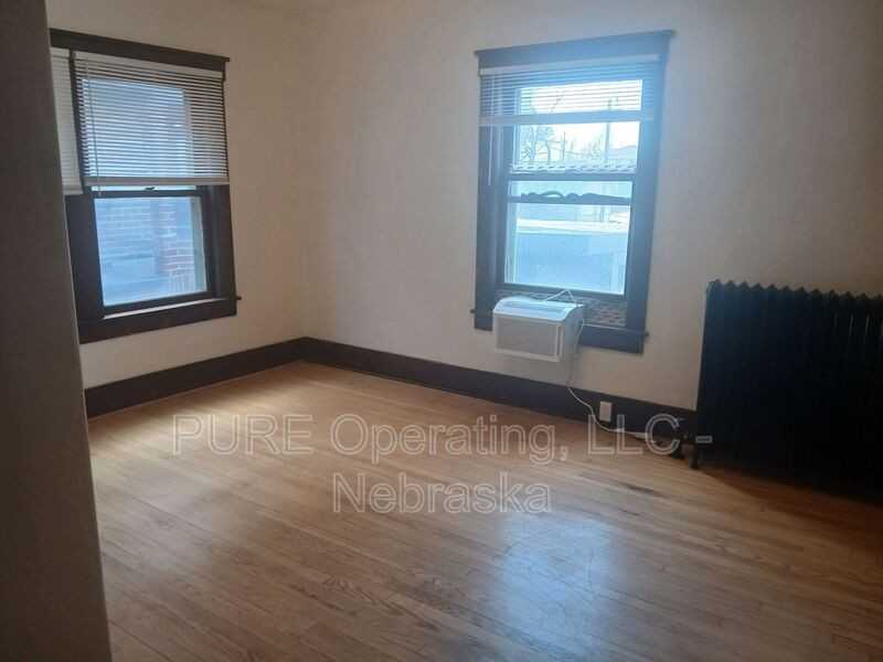 120 N 6th St #D - Photo 6 of 10