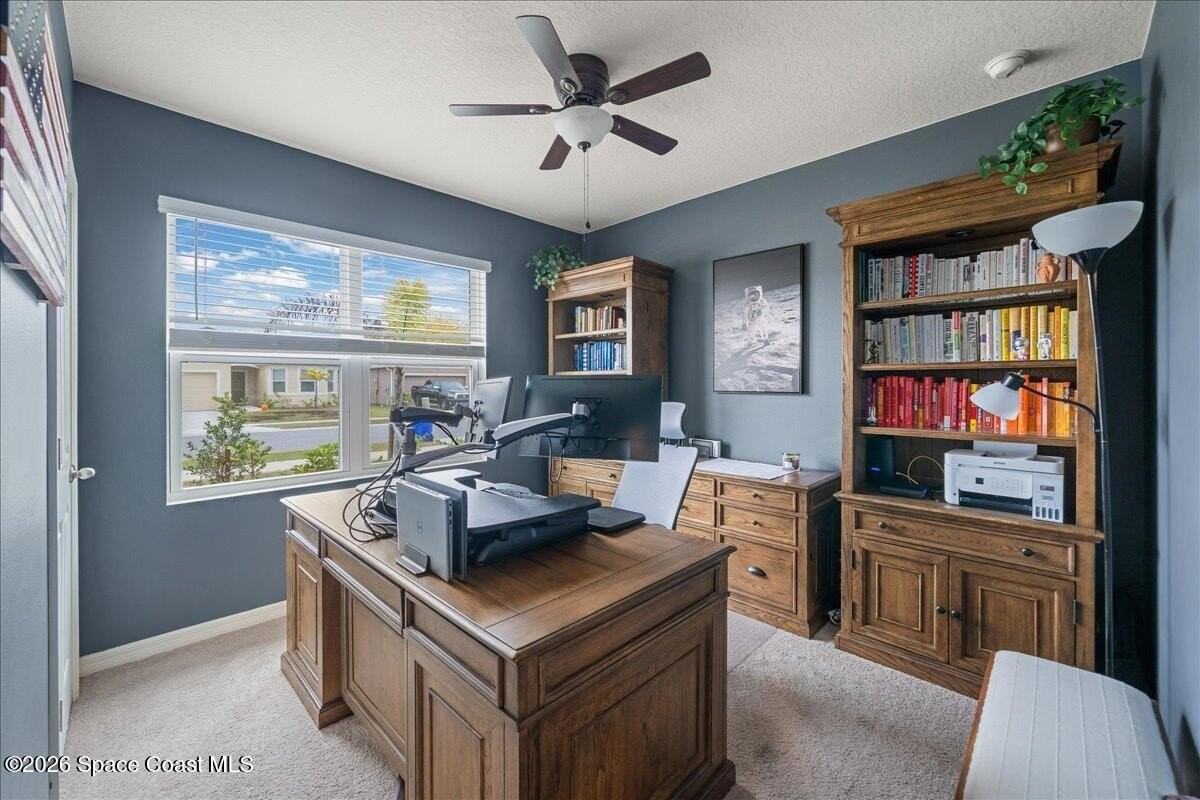 926 Trinity St - Photo 2 of 50