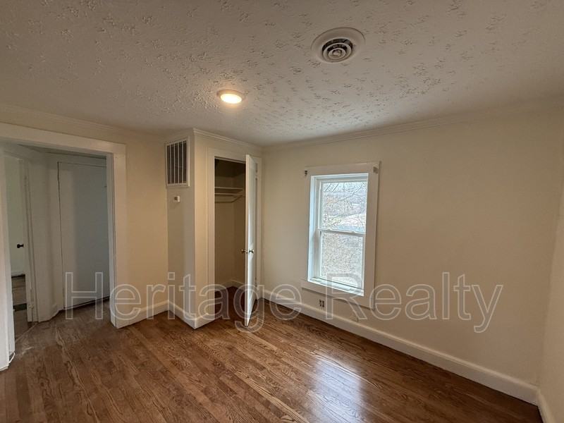 2518 Jones St - Photo 4 of 6