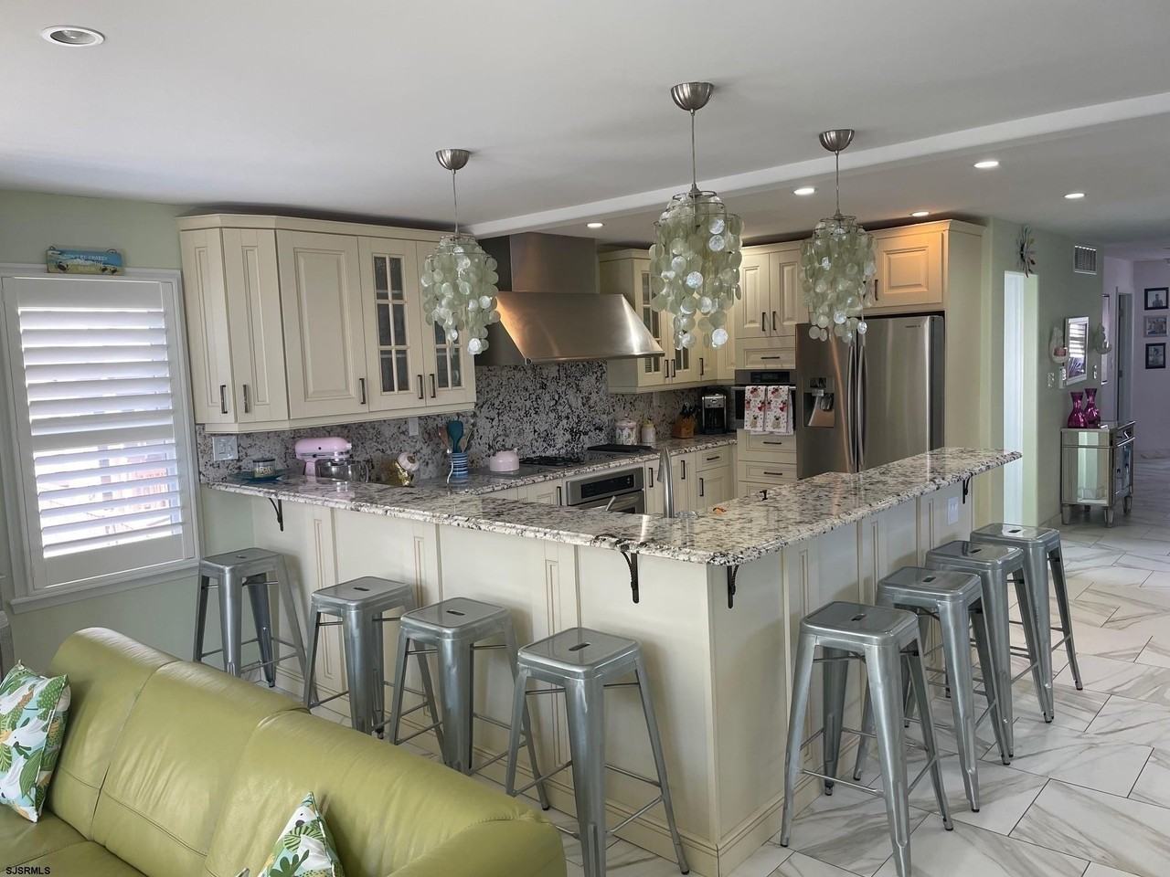 14 N Madison Ave - Photo 4 of 13