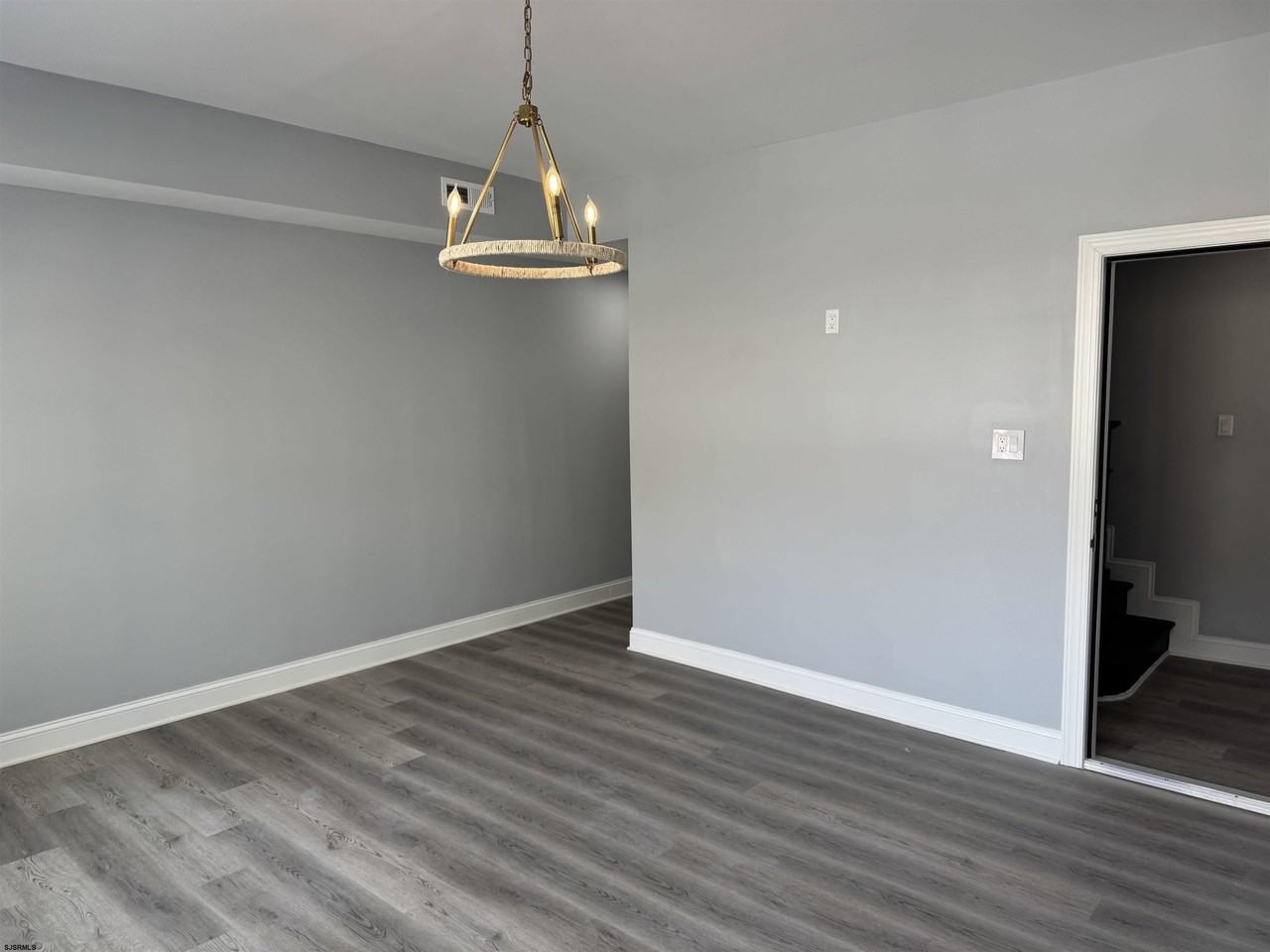 3808 Ventnor Ave - Photo 2 of 30