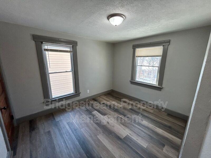 2034 Stapleton Ct - Photo 6 of 9