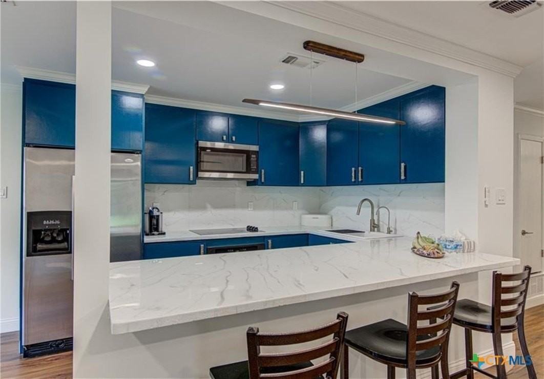 1905 Moonlight Dr - Photo 4 of 16