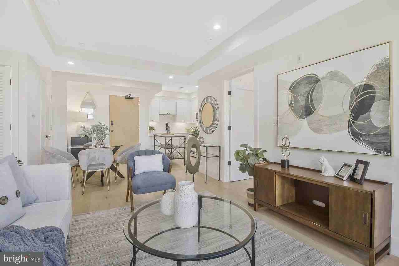 1654 K St Ne Unit 8 #8 - Photo 4 of 20