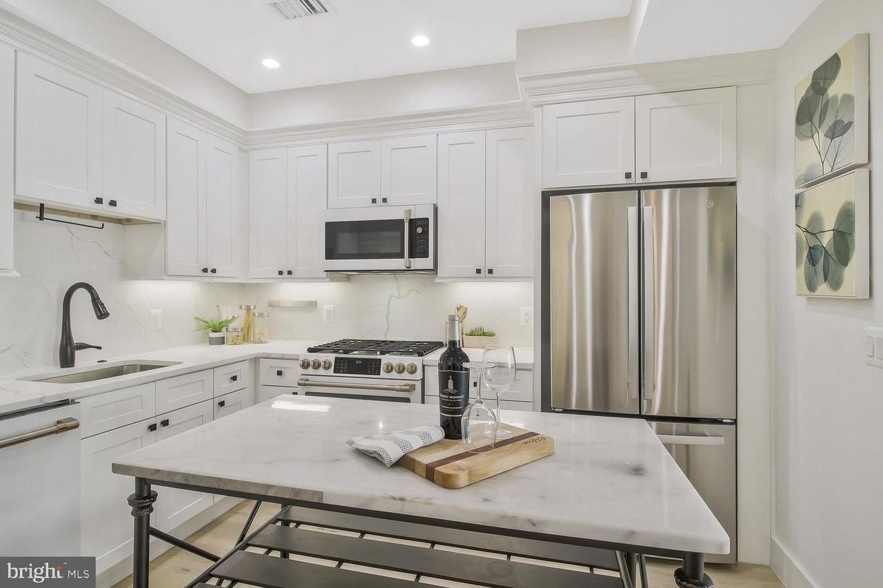 1654 K St Ne Unit 8 #8 - Photo 5 of 20