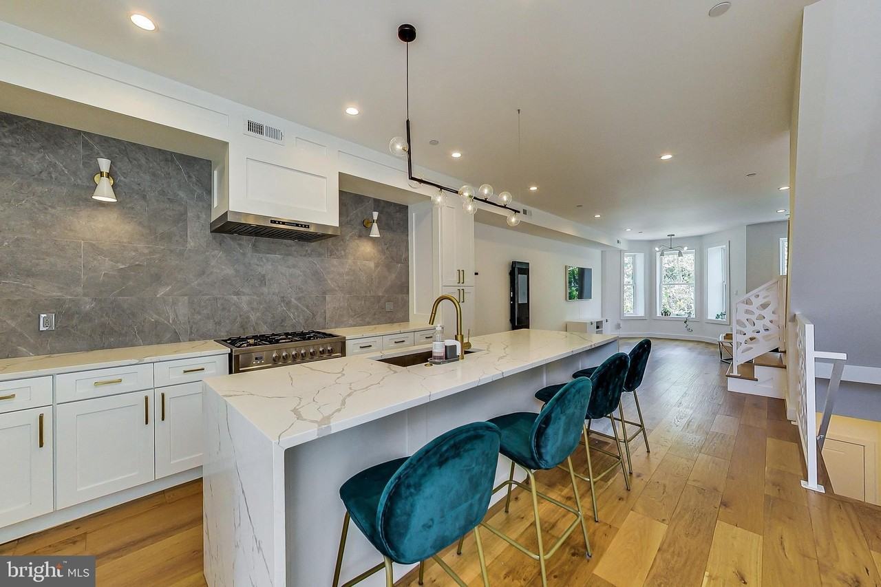 25 U St Ne Unit 2 #2 - Photo 7 of 34