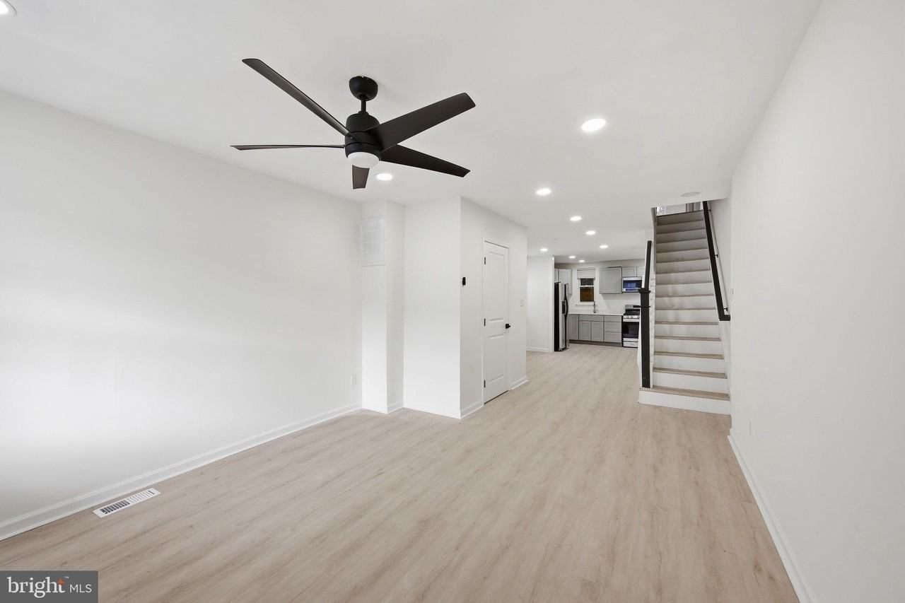 2636 Lauretta Ave - Photo 4 of 37