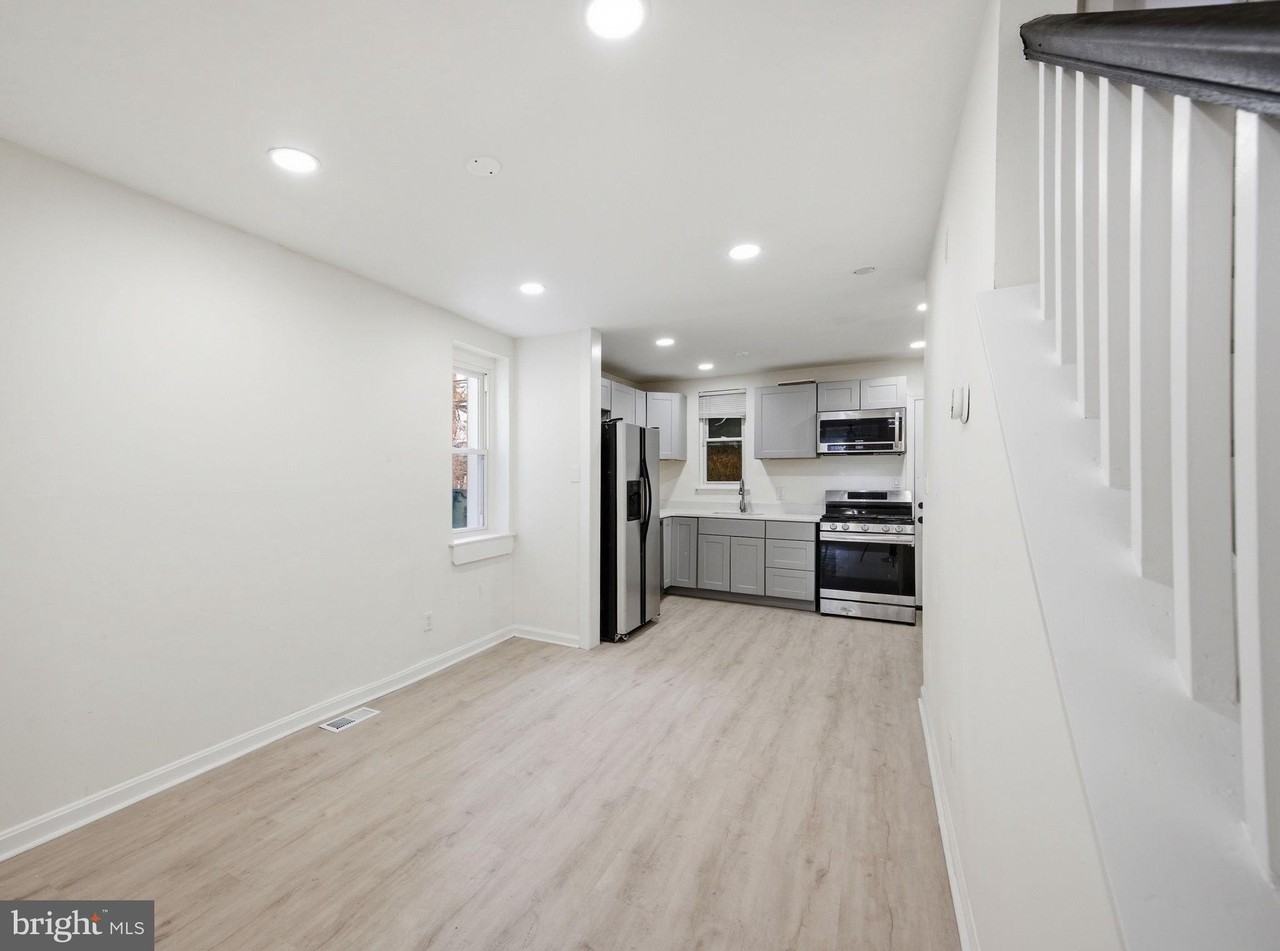 2636 Lauretta Ave - Photo 6 of 37