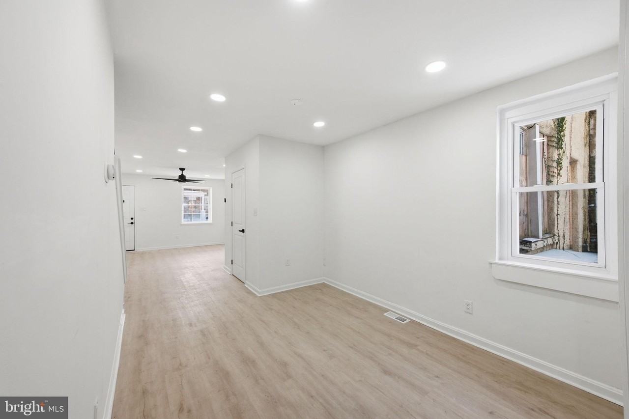 2636 Lauretta Ave - Photo 7 of 37