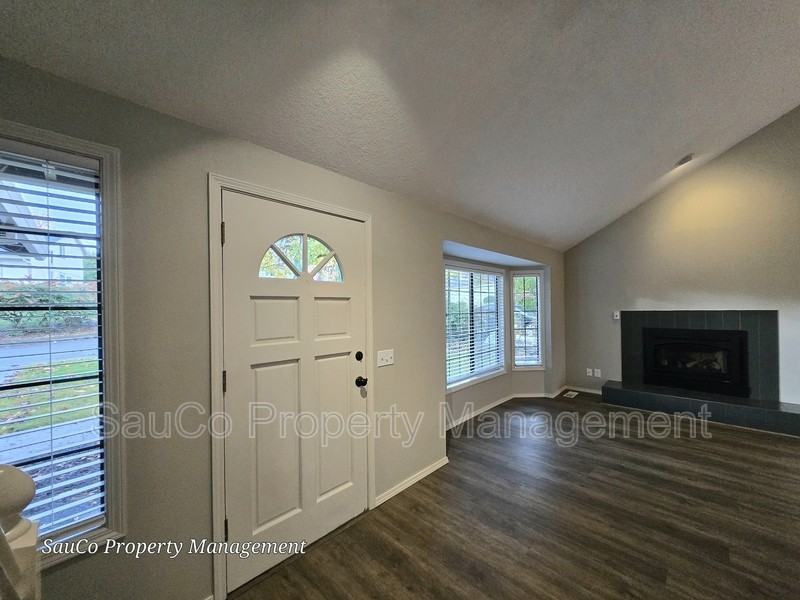 7176 Sw 161st Ter - Photo 2 of 31