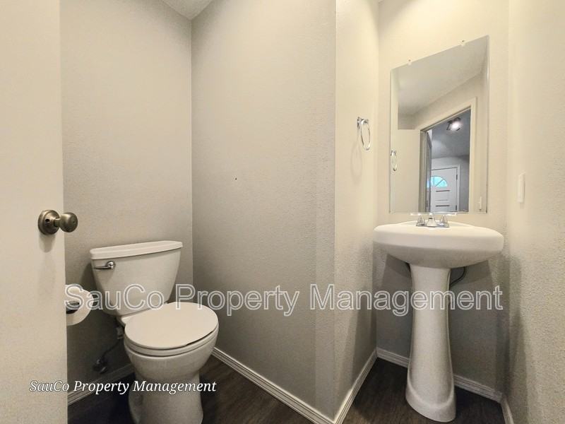 7176 Sw 161st Ter - Photo 7 of 31
