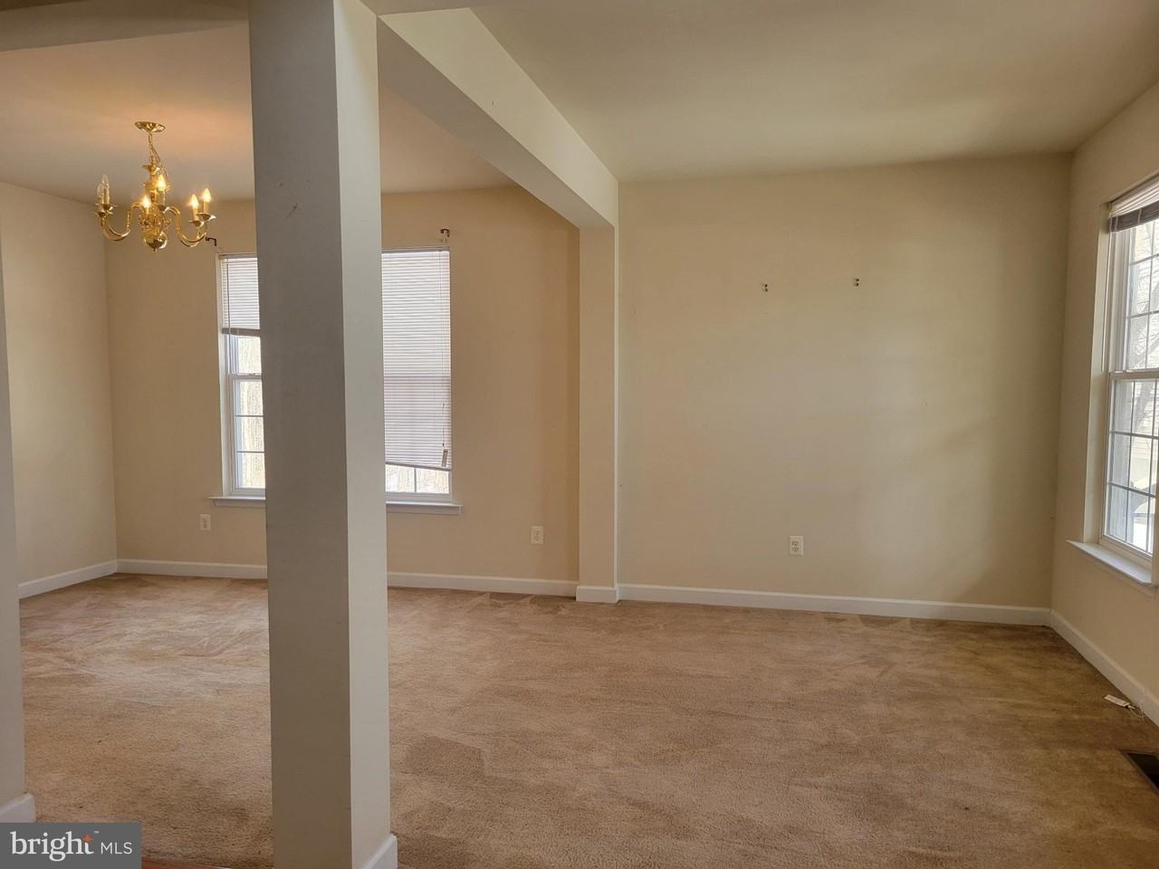 1982 Yorkshire Ct - Photo 5 of 35