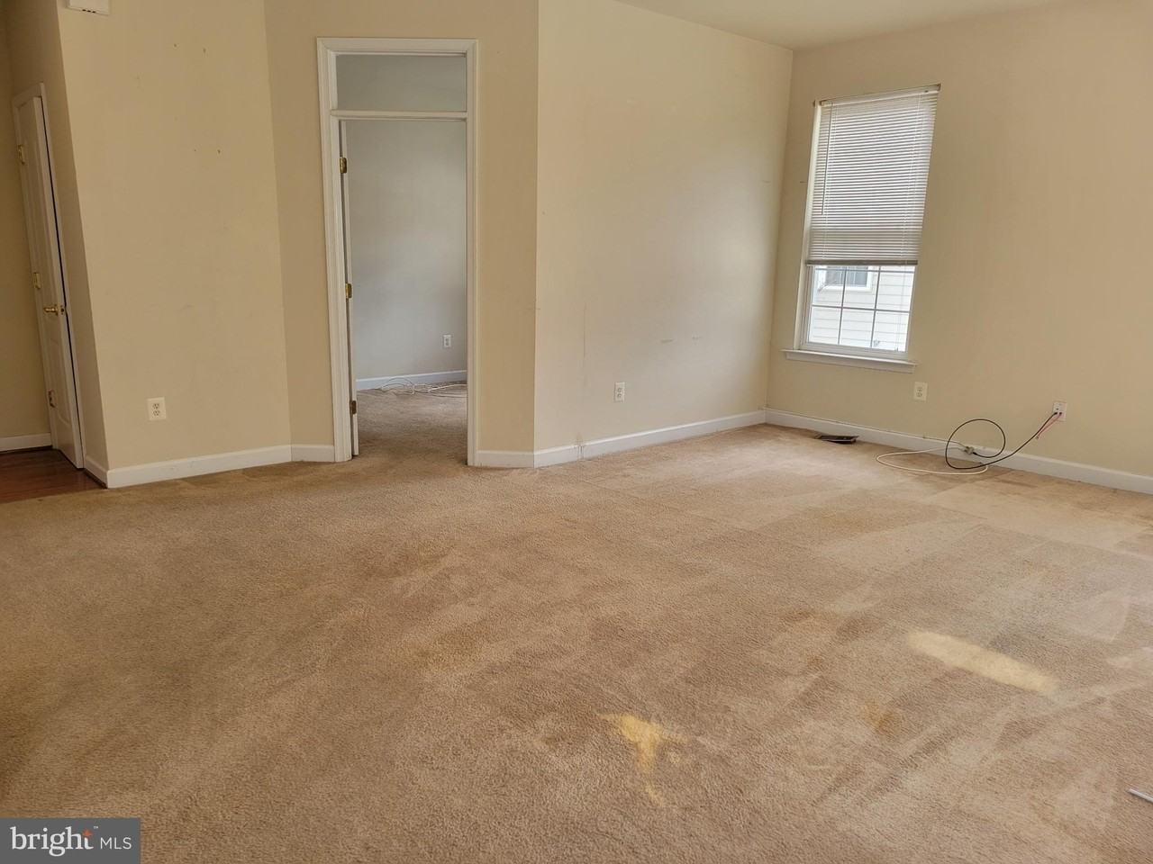 1982 Yorkshire Ct - Photo 7 of 35