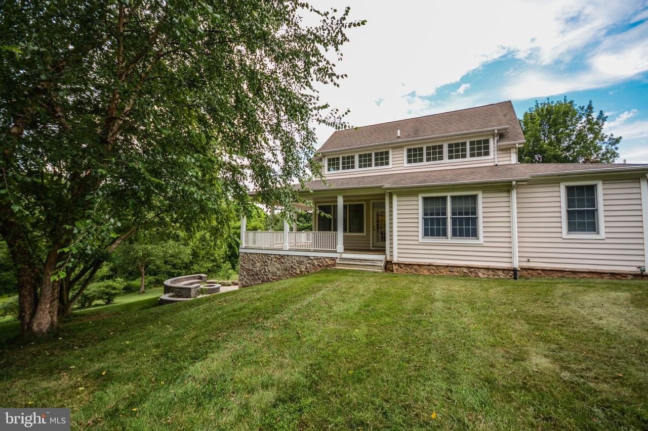 8711 Hawbottom Rd - Photo 4 of 50