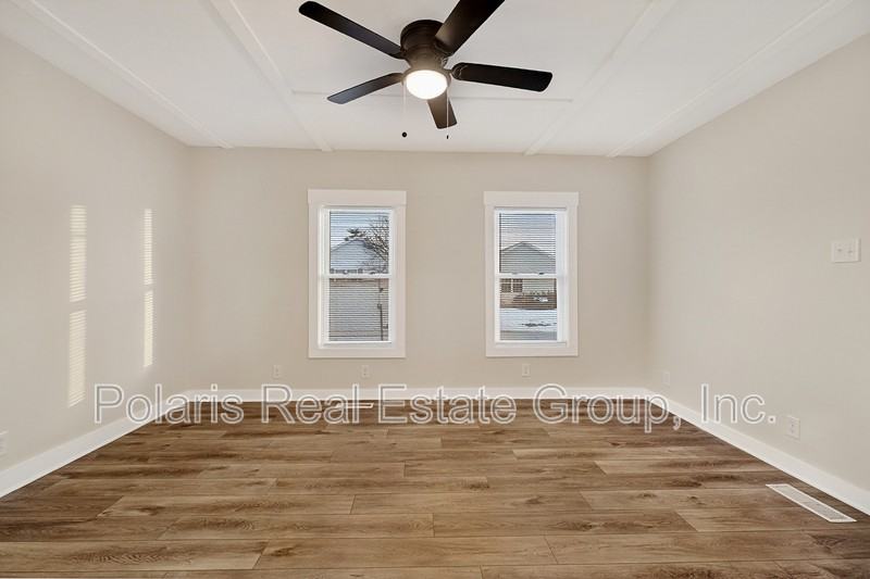 1410 Hannibal St - Photo 6 of 24