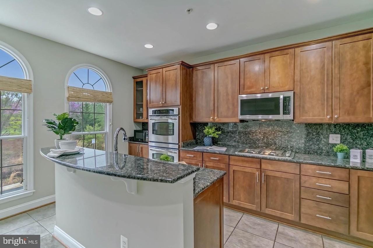 14842 Potomac Corner Ln - Photo 4 of 50