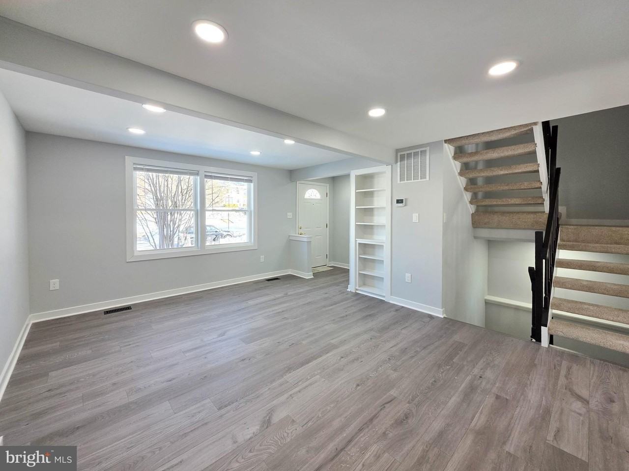 18736 Pintail Ln - Photo 2 of 29