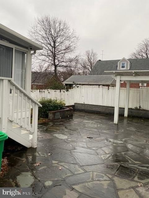 2204 Gaylord Dr - Photo 3 of 41