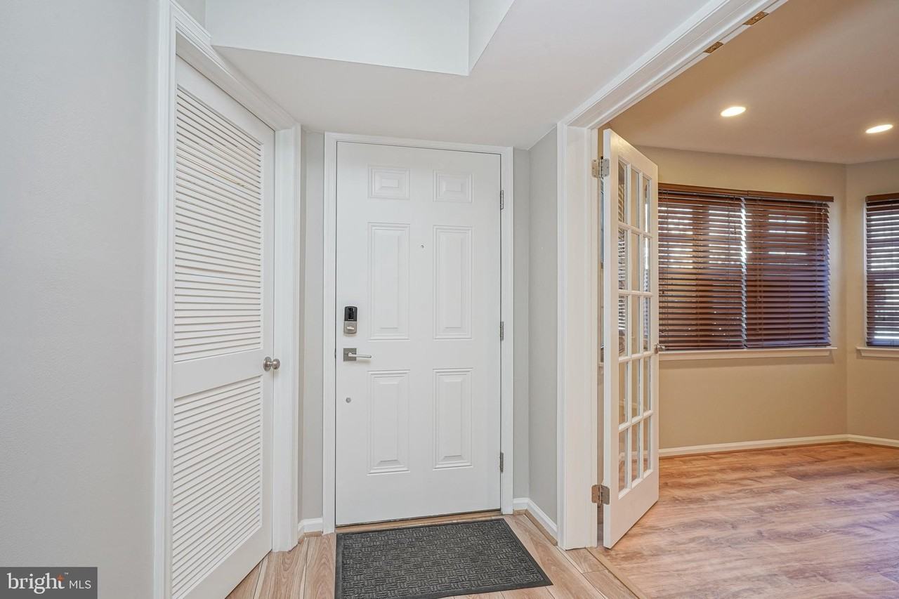 82 Woodlake Dr - Photo 2 of 30