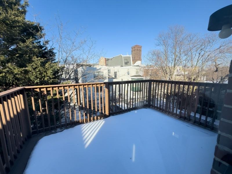 1919 Mount Vernon St - Photo 5 of 28