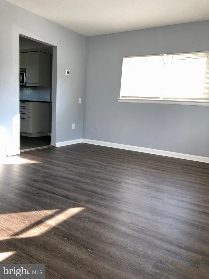 45 Penn Ave - Photo 5 of 22