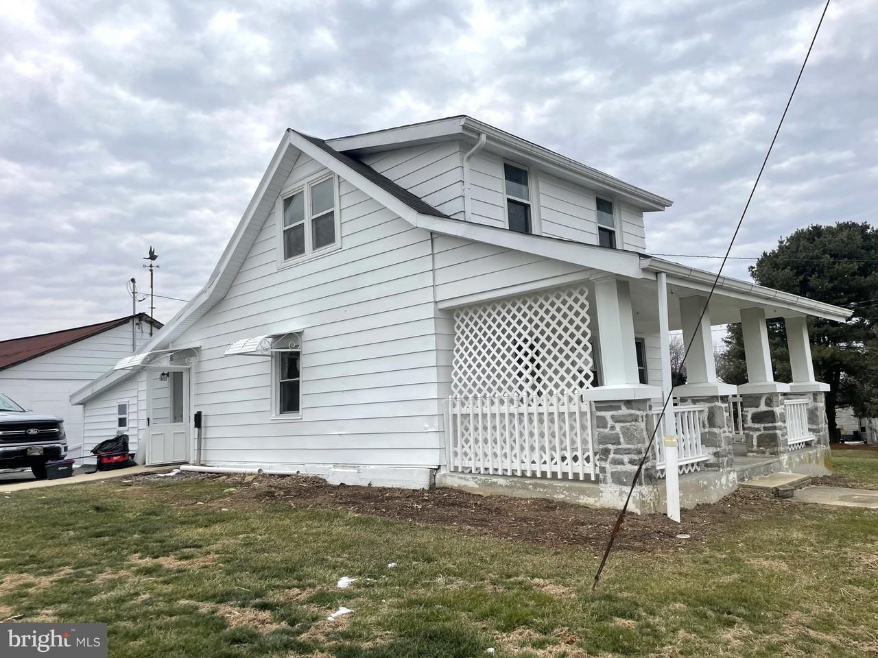 1300 Rawlinsville Rd - Photo 2 of 23