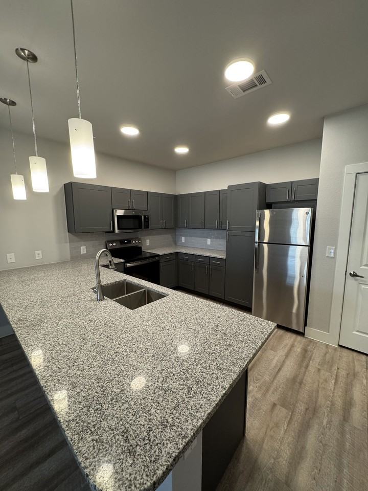 4485 Traders Rd #1101