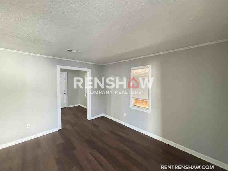 1242 Airways Blvd - Photo 2 of 14