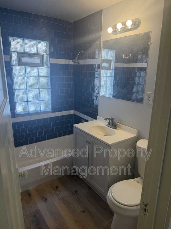 2542 N 50th St #2544 - Photo 4 of 6