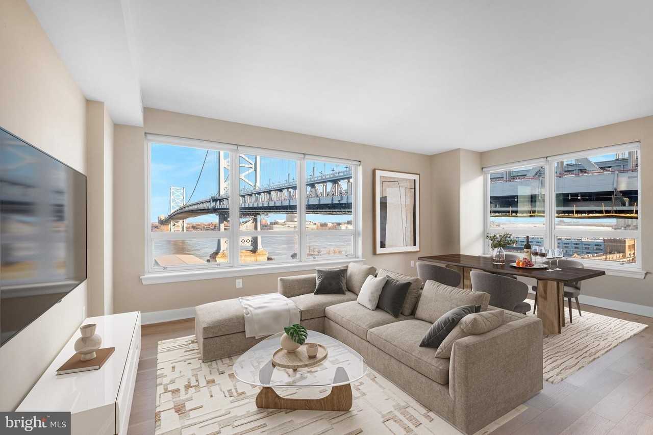 235 N Columbus Blvd Unit 601 #601