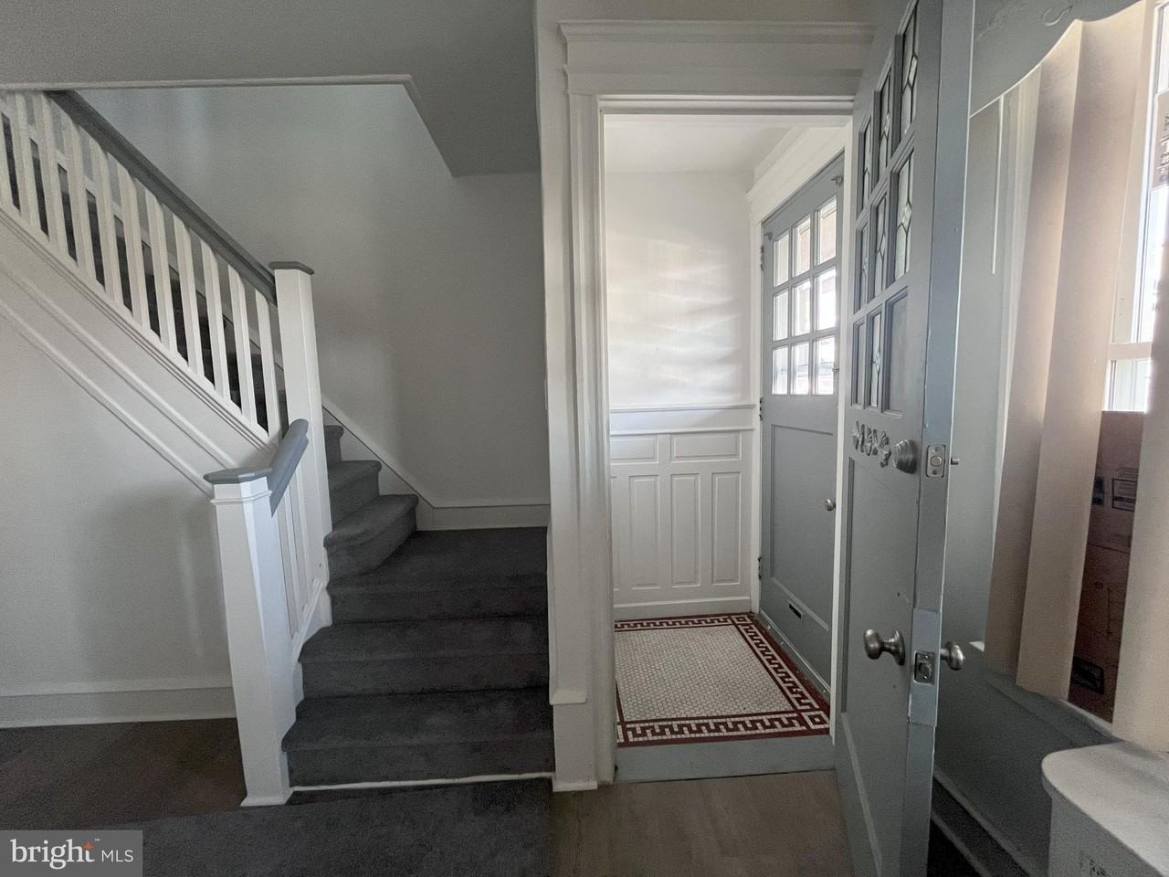 3008 N 25th St - Photo 2 of 13