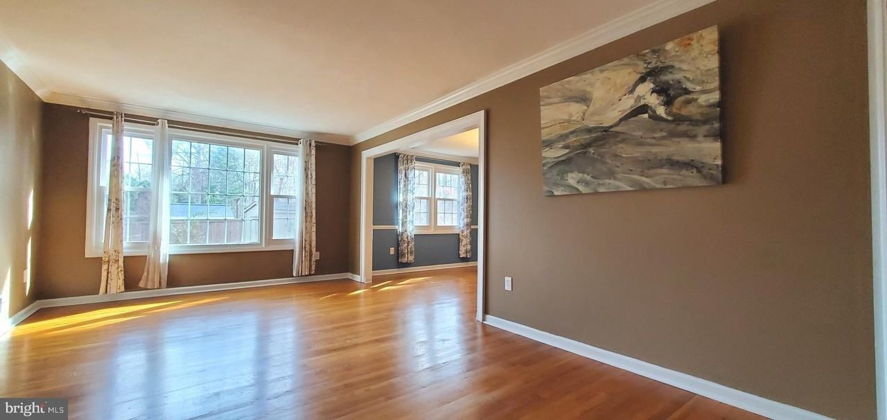 2521 Farrier Ln - Photo 6 of 15