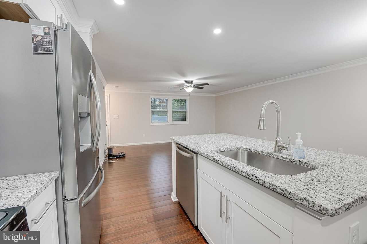 3206 SHAW Court - Photo 5 of 29