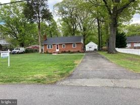 6438 Windham Ave - Photo 1 of 1