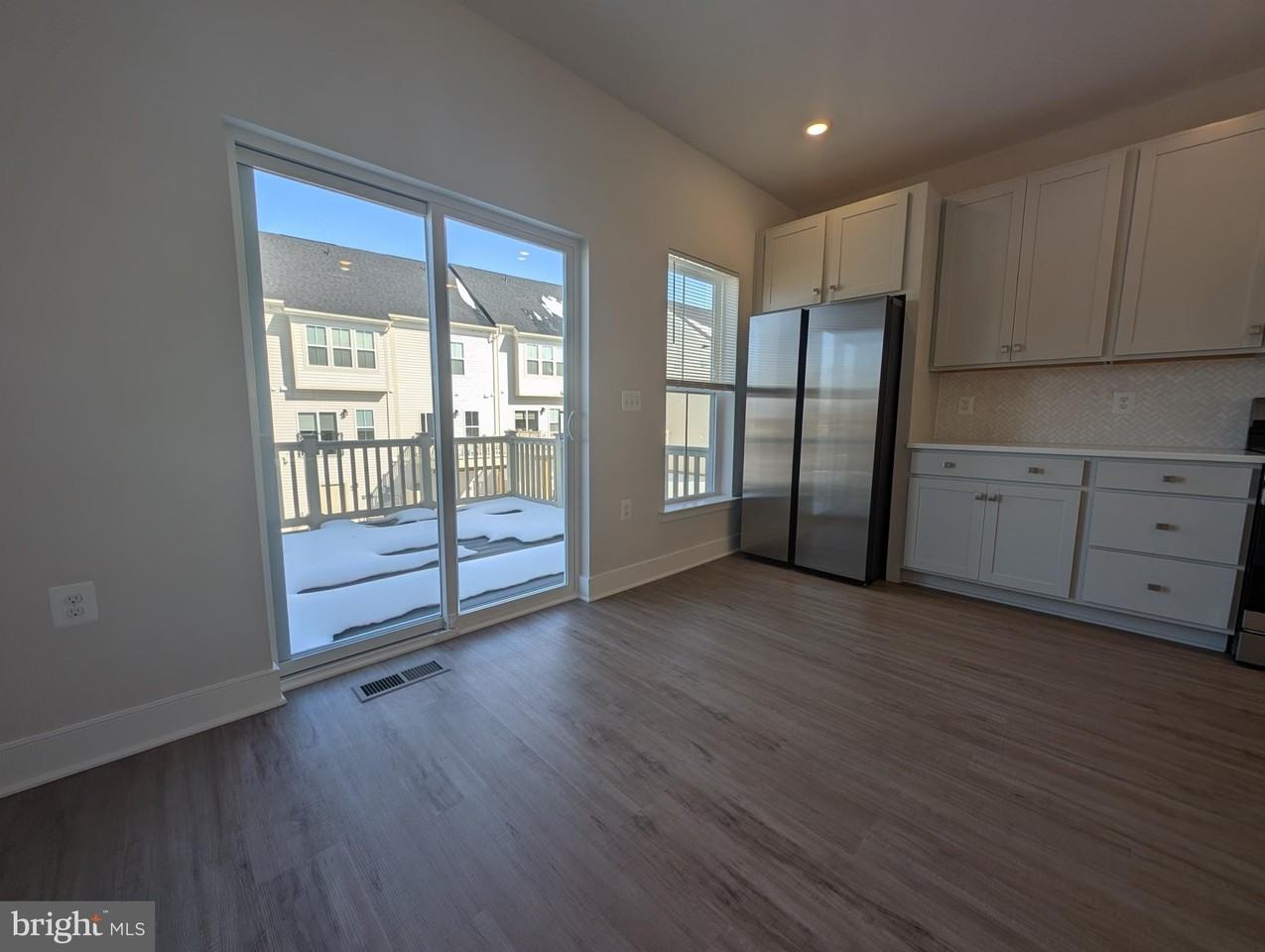 22892 Tawny Pine Sq - Photo 5 of 27