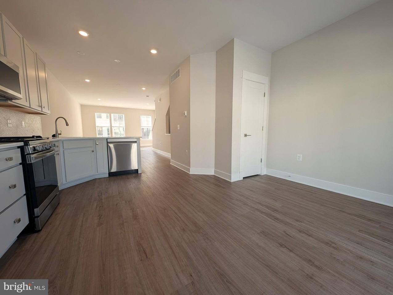 22892 Tawny Pine Sq - Photo 6 of 27