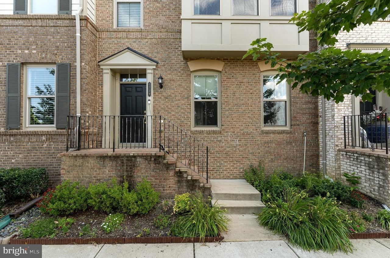 1729 Cottonwood Grove Rd - Photo 4 of 26