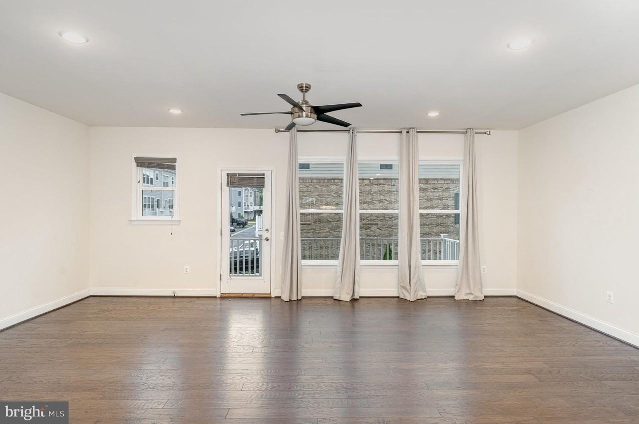 1729 Cottonwood Grove Rd - Photo 7 of 26