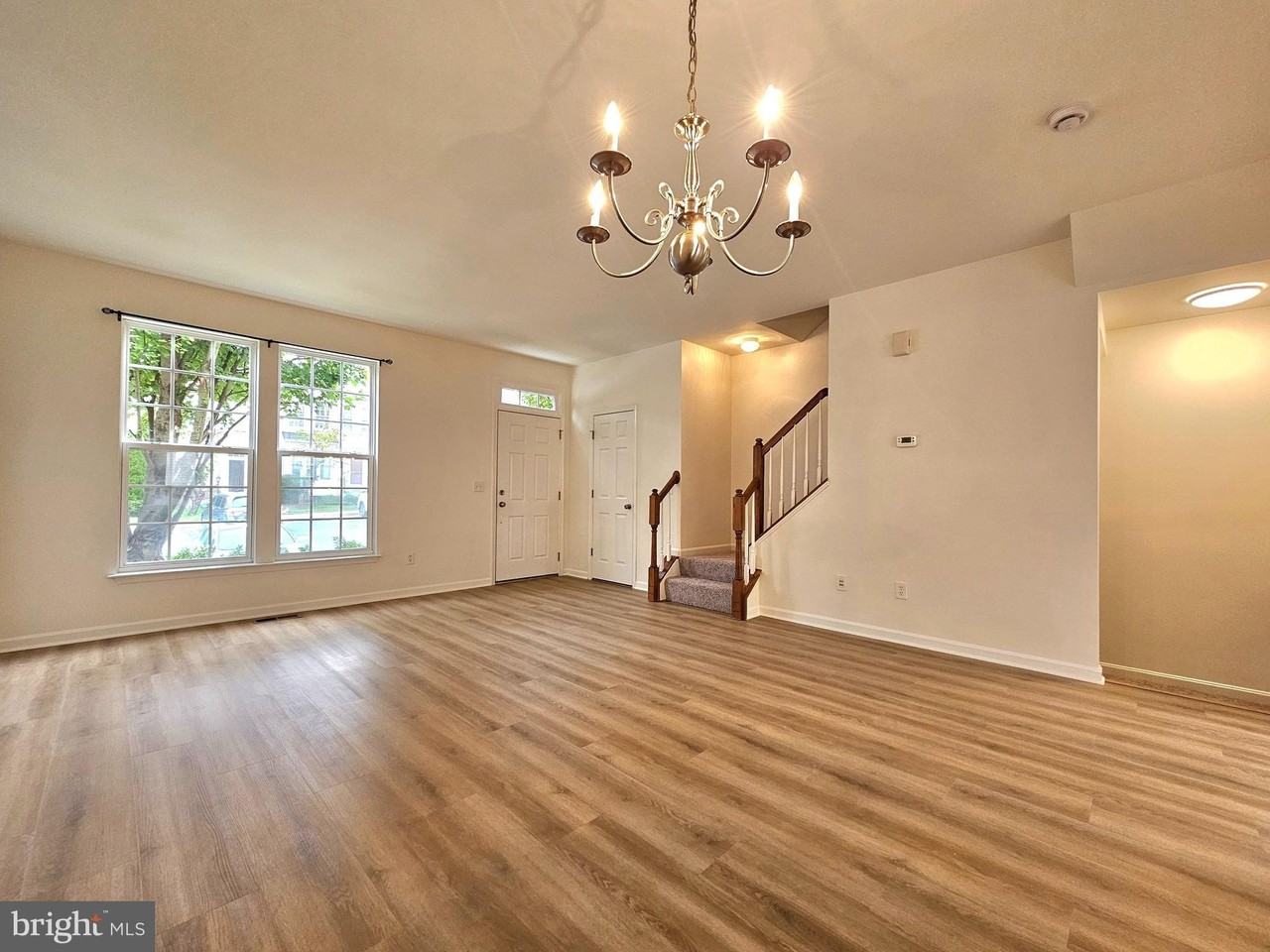 15330 Elizabeth Burbage Loop - Photo 3 of 28