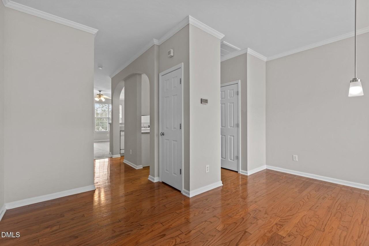 8340 City Loft Ct - Photo 4 of 25