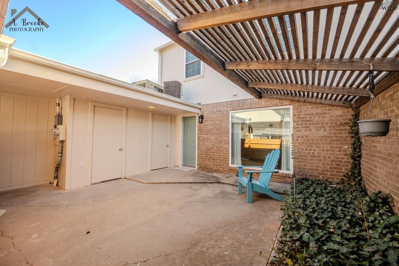 3028 Barrywood Dr - Photo 6 of 35