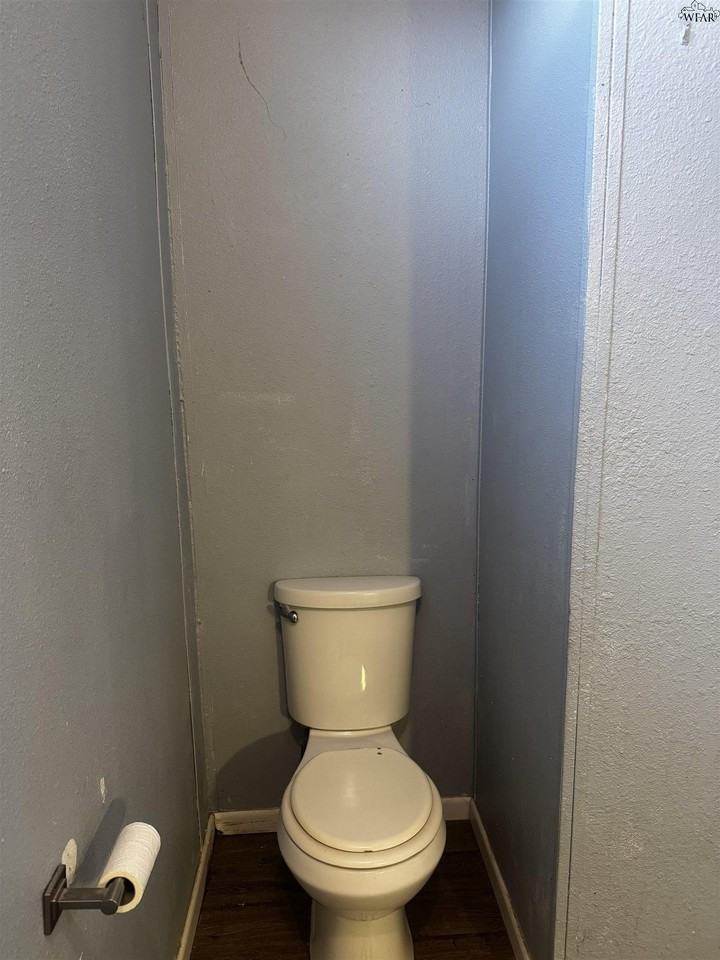 1102 E Spring St - Photo 6 of 15