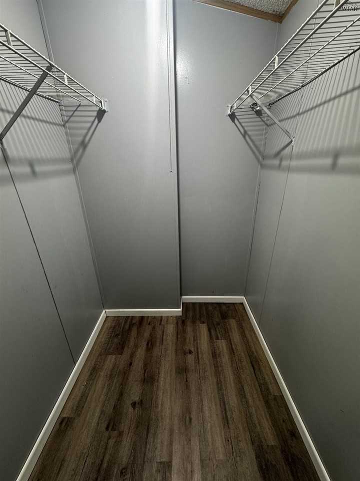 1102 E Spring St - Photo 7 of 15