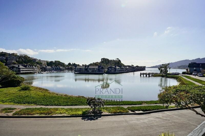 16 Greenwood Bay Dr - Photo 4 of 23