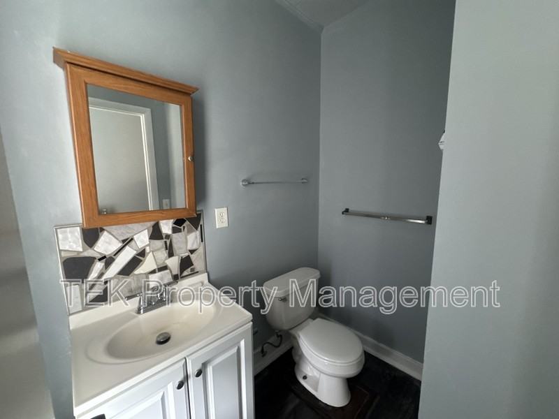 189 Lake Ave #3A - Photo 2 of 3