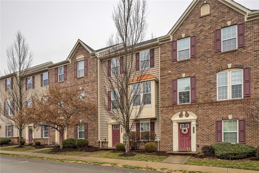 620 Fairgate Dr - Photo 3 of 37