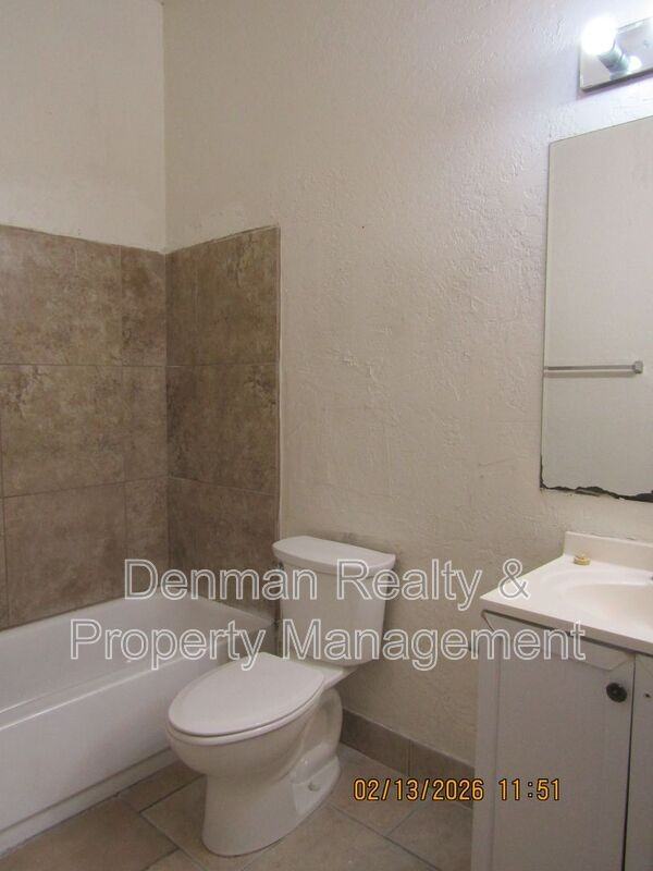 7109 N 68th Dr #3 - Photo 6 of 11