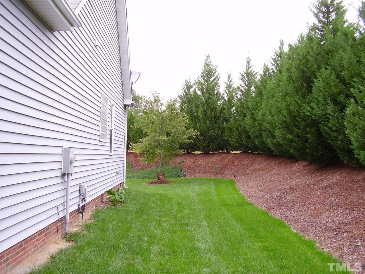 2306 Summer Shire Way - Photo 3 of 26