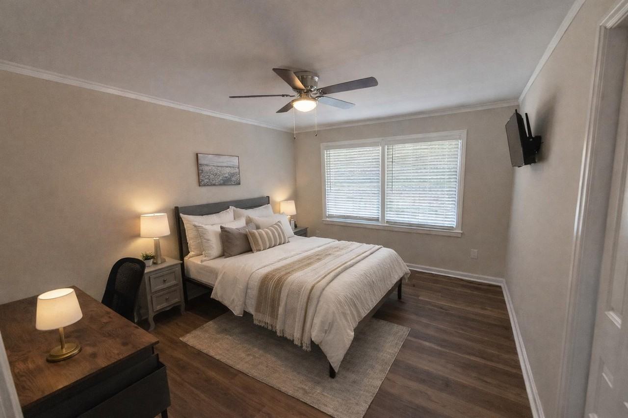 Headland Dr - Photo 5 of 7