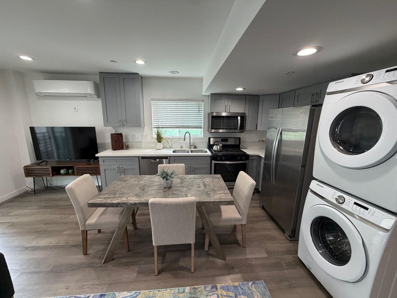 W 20th St - Photo 2 of 28